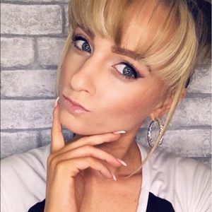 Meet your Posher, Bridget